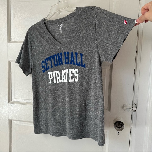 League Women’s Seton‎ Hall Pirates University V-Neck Fitted T-Shirt Lg College - Picture 4 of 10